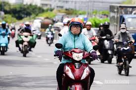 Dự báo thời tiết ngày 5/5, Bắc Bộ và Trung Bộ tăng nhiệt mạnh, từ Thanh Hóa đến Phú Yên mức cao nhất vượt 38 độ C. Tây Nguyên và Nam Bộ cũng có nơi nắng nóng, chiều tối mưa dông.